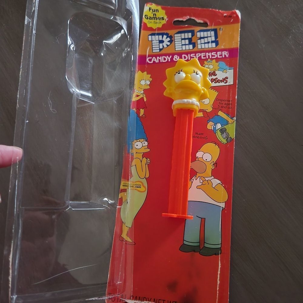 The simpsons lisa pez - Picture 2 of 2